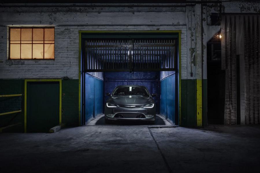  Chrysler 200 2015 года  (фото 107 из 207)